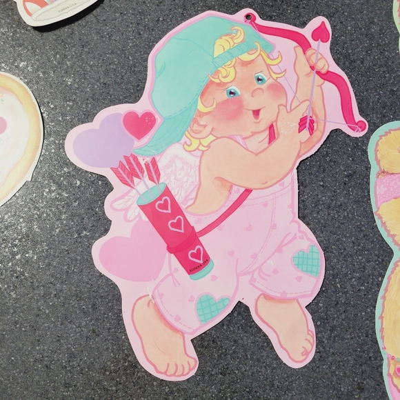 Valentines Cutouts Vintage Eureka with Felt Embellishments Set of 6 - Picture 4 of 13